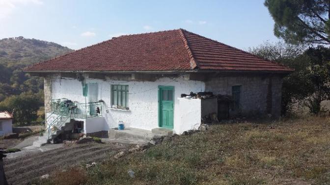 Taş evde yaşamak ister miydiniz?