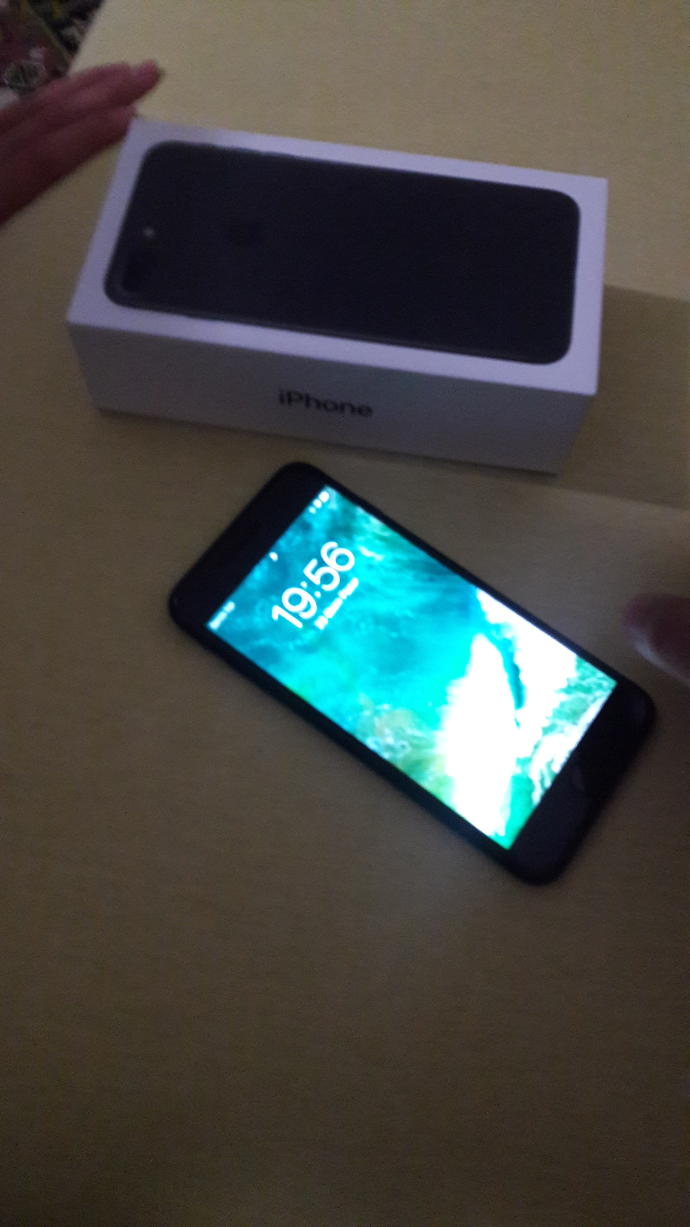 Haneme hayirli olsun yeni iPhonem nasil araba parasi lan resmen 😂?