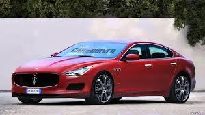 Mercedes CLS 500 mü Maserati Ghibli mi?