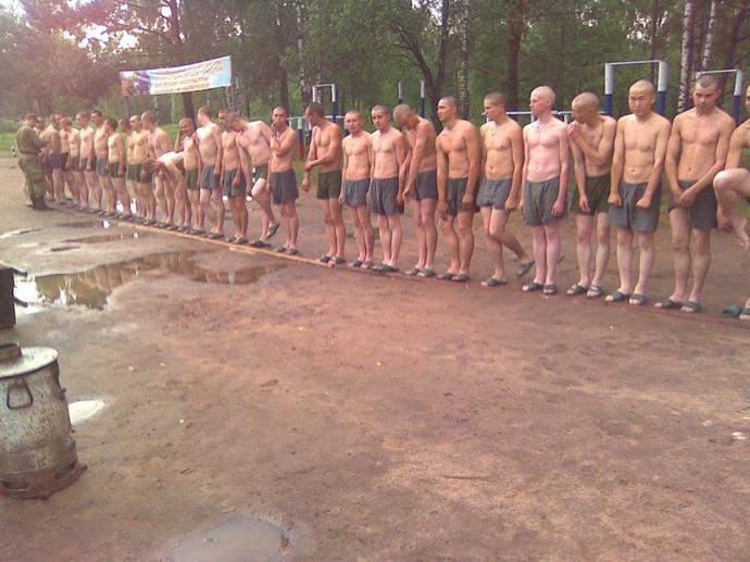 Toplu olarak veya herkese açık alanlarda banyo yapmak, muayene olmak konusunda ne düşünüyorsunuz (resimli)?