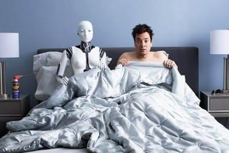 GELECEKTE ROBOTLAR VE İNSANLAR ARASINDA "YOĞUN" DUYGUSAL İLİŞKİLER YAŞANABİLİR Mİ?