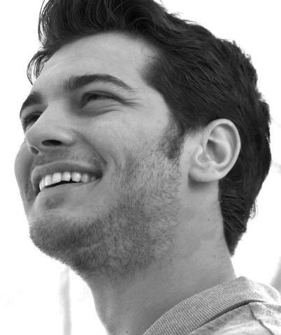 2016 Dünya'nın en yakışıklı erkekleri listesinde Çağatay Ulusoy da var ne düşünüyorsunuz?