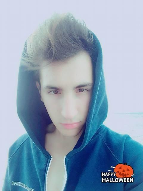 Yarın kıza açılacağım ciddiyim kararlıyım ne yapmalıyım?