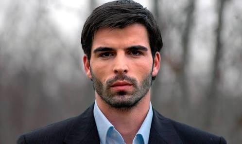 Kızlar, Mehmet Akif Alakurt un bu saç stili nasıl?