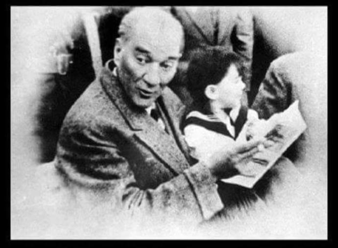 Kurtarıcını ve en büyük evladını kaybettin Türk Milleti, sen sağol! Bugün 10 Kasım. Atatürkün bir sözünü paylaşalım mı?