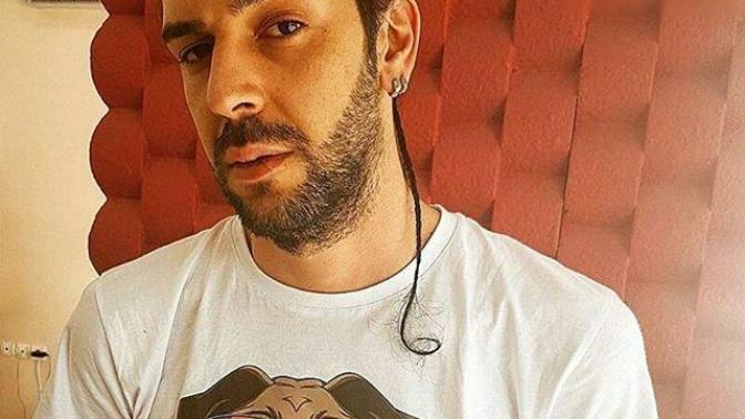 Sizce bu yandan uzatılan ince saç modeli nasıl?