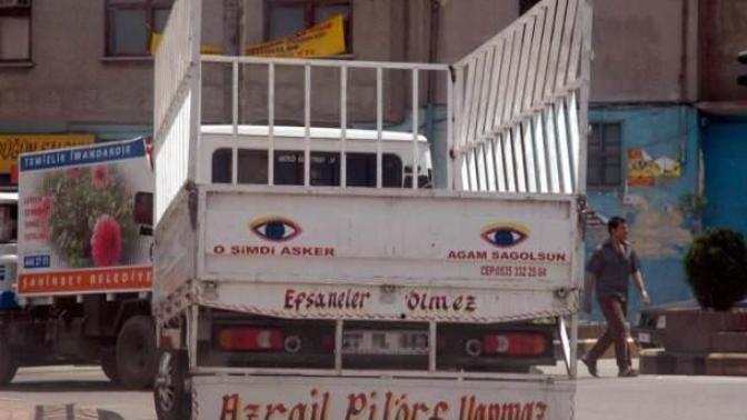 Hadi bu gecede kamyon arkası yazıları paylaşalım da gülelim?