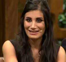 irem derici travesti gibi değil mi ??
