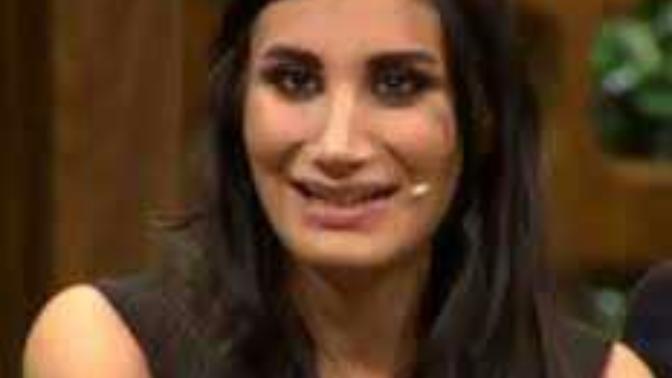 İrem derici travesti gibi değil mi?