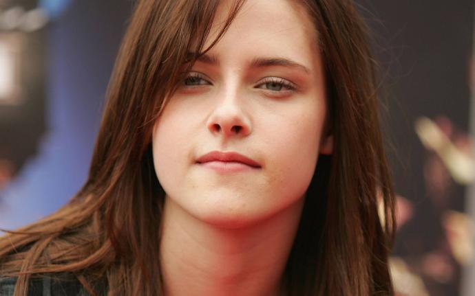 Kristen stewart ın farklı havası hakkında ne düşünüyorsunuz (görselli)?