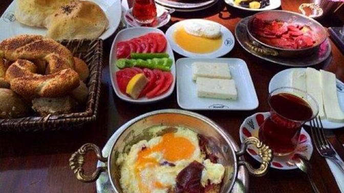 Sabah kalorisi yüksek kahvaltılıklar neler?