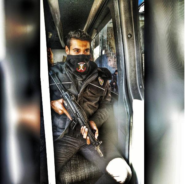 Polis olan biriyle evlenmek ister miydiniz?