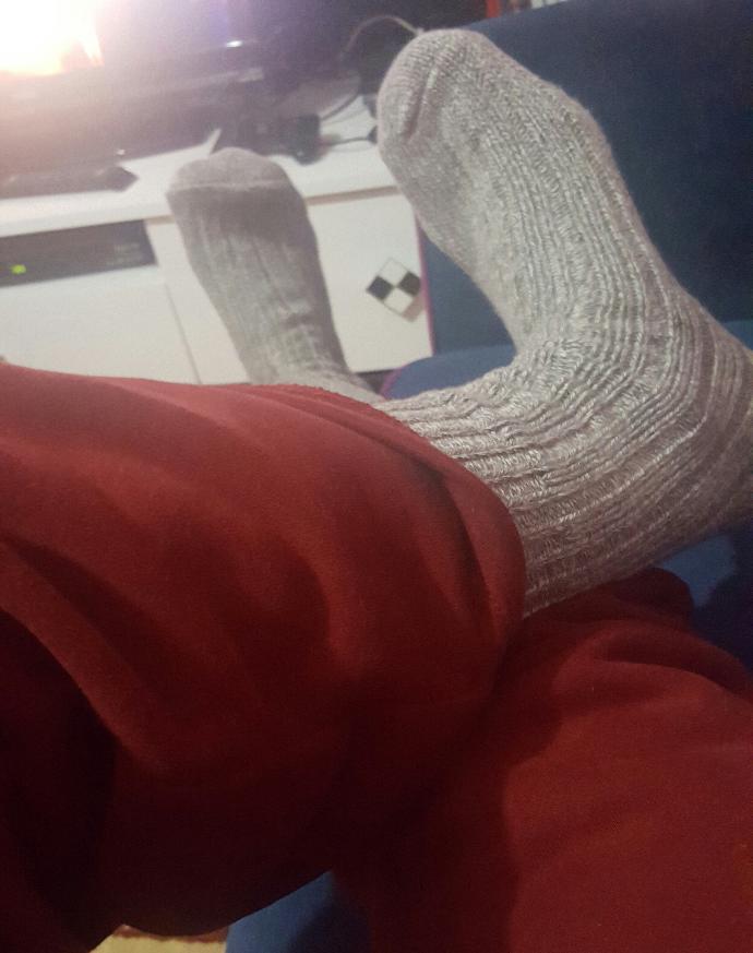 Seksi çorap giydim diye babam evden kovdu?