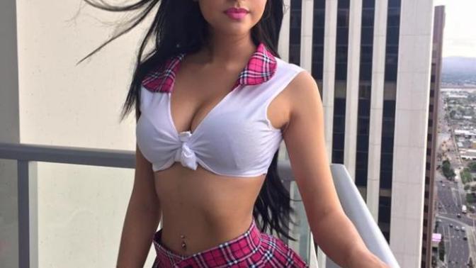 Jailyne Ojeda ochoa ve sexy vucut hatları sizcede sexy mi?