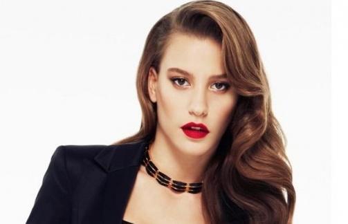 Serenay Sarıkaya güzelliği ve fiziği nasıl sizce?