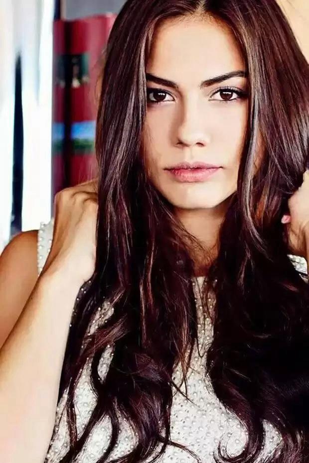 Demet Özdemir (resimli) güzel mi?
