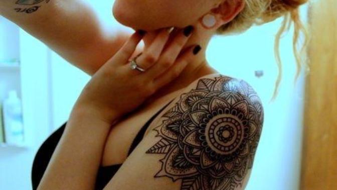 Piercing mi yoksa omuza mandala dövme mi?