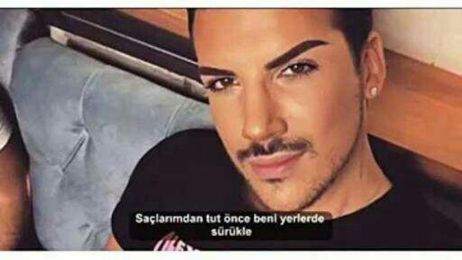 Vur Bana Diyen Kız?