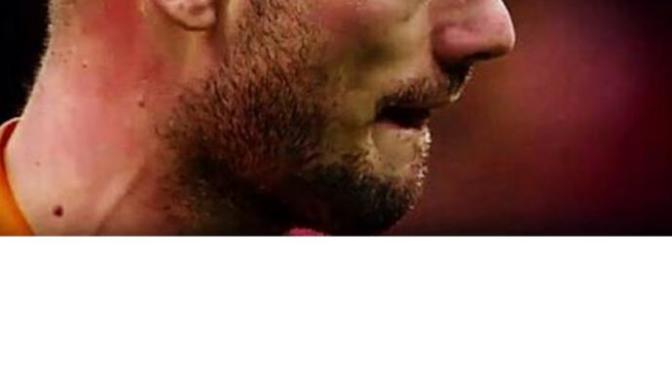 Wesley Sneijder Hakkında Ne Düşünüyorsunuz? Alnındaki Damarları Enteresan Değilmi?