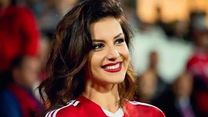 Sevdiğiniz isterse rakip takım forması giyer misiniz?