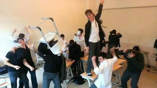 Lisede nasıl  bir  öğrenciydin ? ( şu an lisede olanlarda yazabilir )?