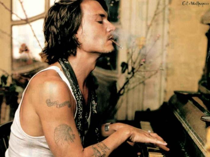 Johnny Depp vs. Justin Bieber. En Yakışıklısı Hangisi?