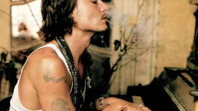 Johnny Depp vs. Justin Bieber. En Yakışıklısı Hangisi?