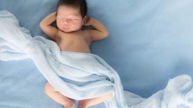Parmak bebek olarak dünyaya gelen var mı? Kaç kilo doğdunuz?