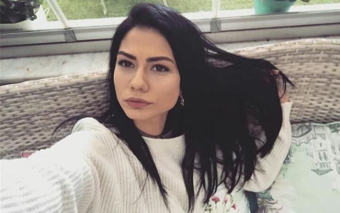 Demet/Pelin... Hangisi daha güzel :) ?
