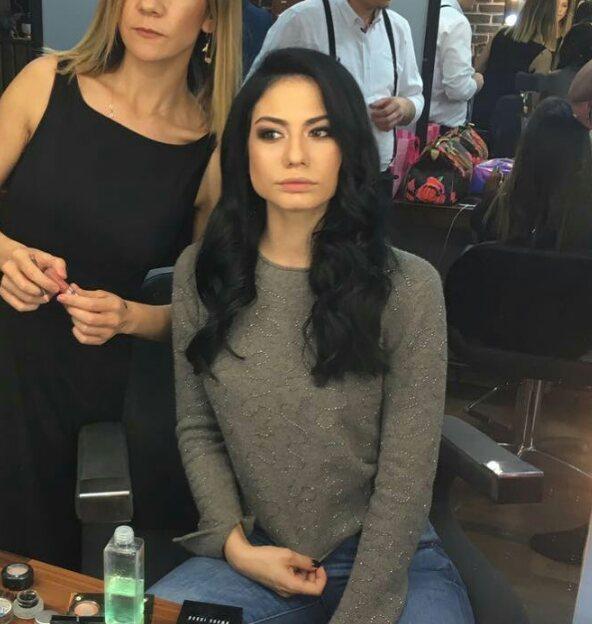 Demet/Pelin...Hangisi daha güzel :) ?