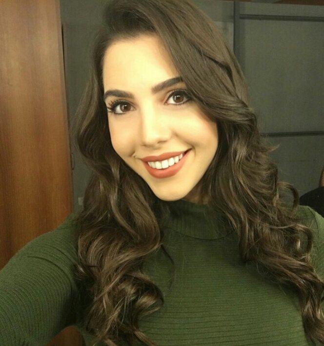 Demet/Pelin... Hangisi daha güzel :) ?