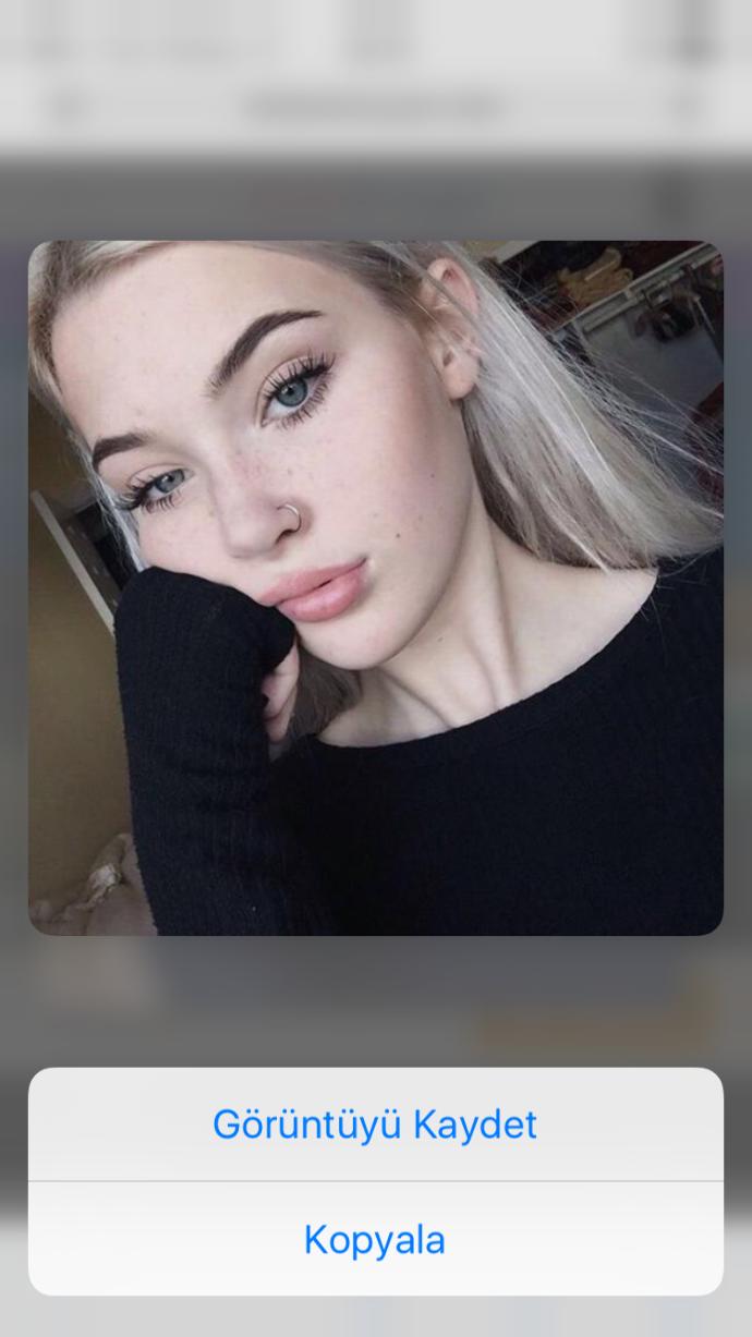 Bu kız kim 😫😫😫😘😂?