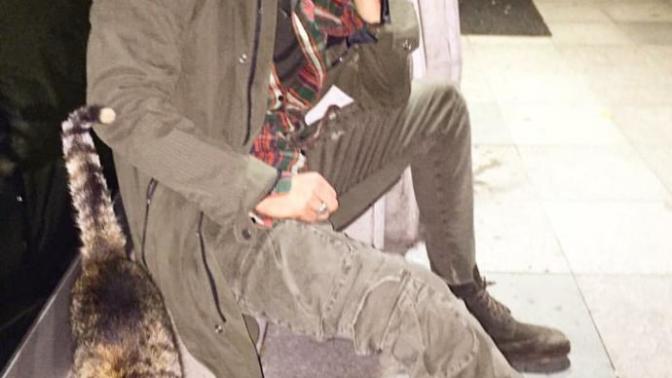 Çağatay Ulusoy altındaki pantolon?