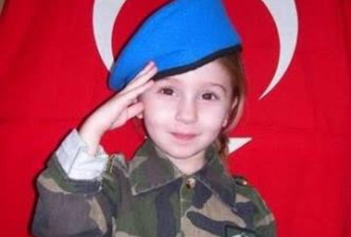 Süsleyip püsleyebileceğiniz bir kızınız olmasını ister miydiniz?