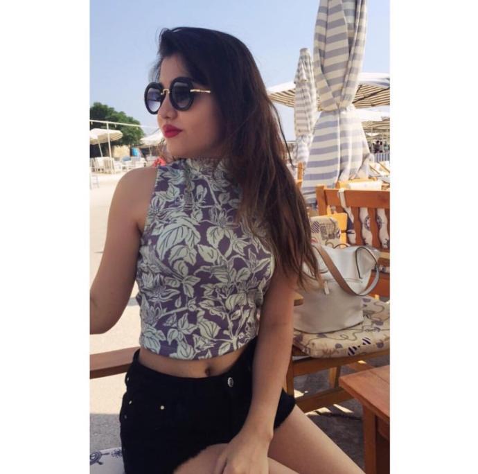 Hande Erçel'e aşırı benzemiyor mu😱?
