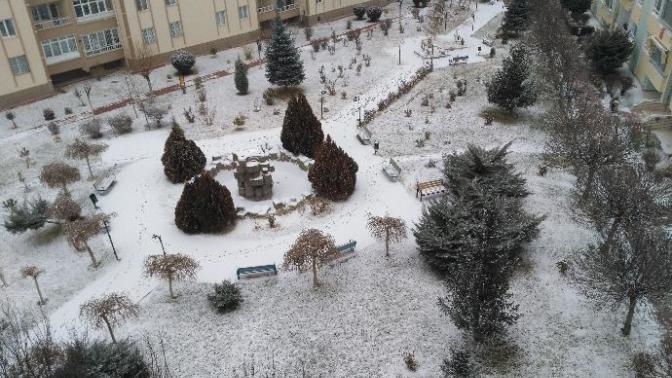Lapa lapa kar yağsın! Manzaramı beyazlara boyayın?