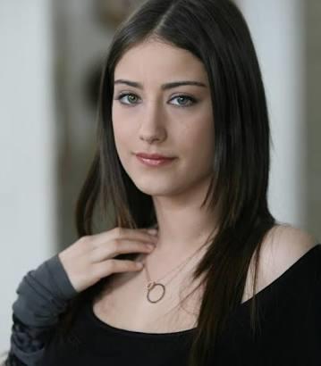 BEREN SAAT Mİ? HAZAL KAYA MI?