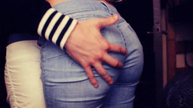 Ass grabbing popo mevzusu?