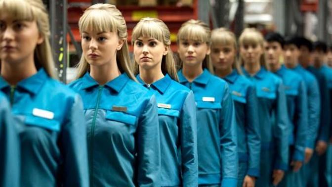 2050 yılında robot ile insan evlenebilecekmiş! Robot eş ister miydiniz?