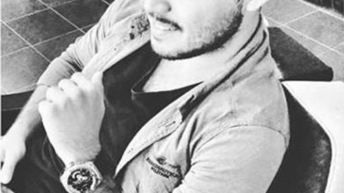 Arkadaşım kendini çok beğenmiş bir insan tip olarak felan genelde sizce nasıl?