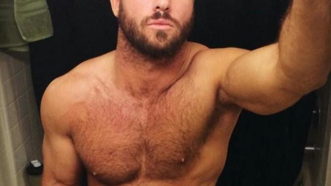 p*rno yıldızı chad white' sizce de çok seksi ve yakışıklı değil mi yav😄😍?