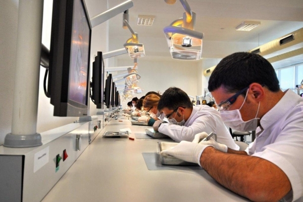 Patoloji laboratuvar teknikleri nasıl olunur? 