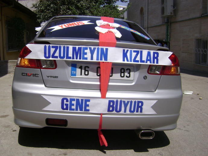 Gelin arabası sözleri nasıl?
