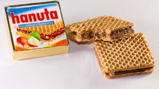 Hanuta Gofreti Sevenler Kimler?