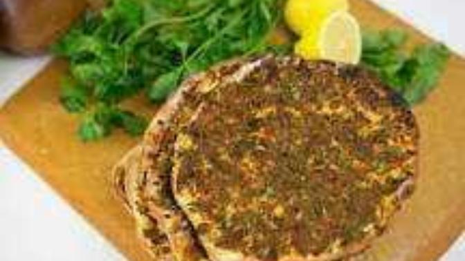 Lahmacun mu? Kıymalı pide mi?