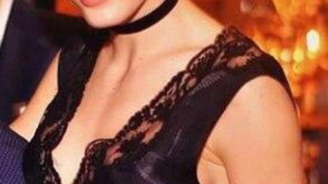 Serenay Sarıkaya güzel mi sizce?