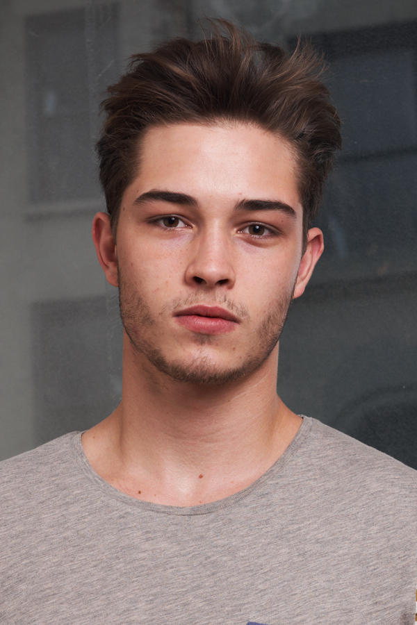 Sizce Francisco Lachowski Yakışıklı Mı? Yakışıklı Bulanlar Lütfen Yoruma Yaşınızı Yazar Mısınız, Merak Ettim?