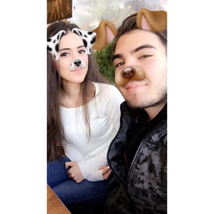 Flört döneminde paylaşılan fotonun altına ne yazılır?
