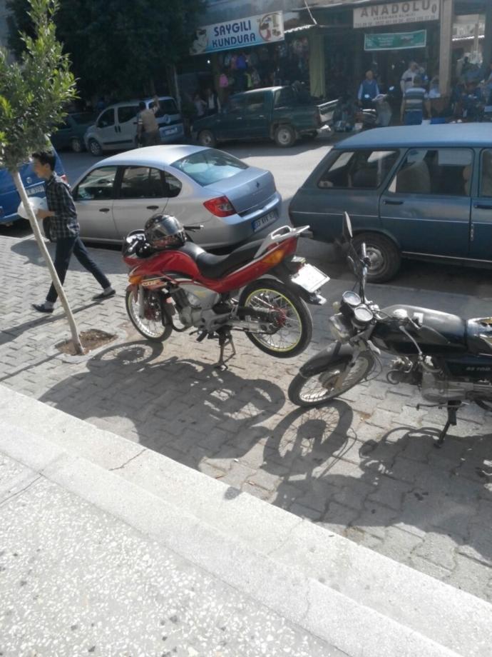 Honda cbf 150 kullaniyorum bu yaz alındı 2016 model. Motorun tipi pek hoşuma gitmiyor. Modifiye yapmayi düşünüyorum?