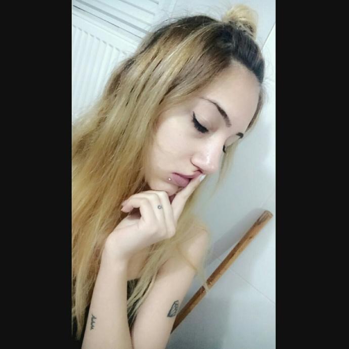 Arkadaşlar Saçlarımı Gece Mavisi Yaptırmalı mıyım? (RESİMLİ) ?